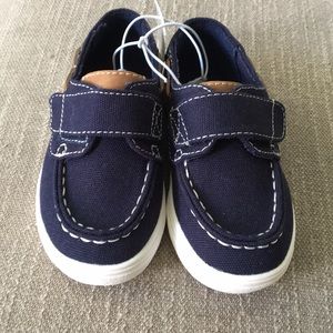 Children’s Place navy boatshoes